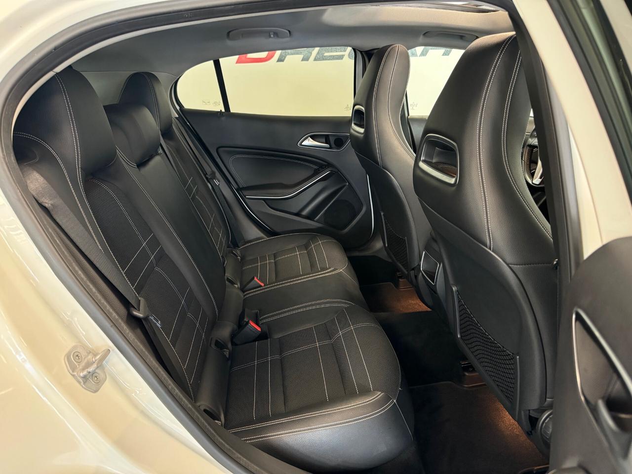 Mercedes-benz GLA 200 CDI Automatic Sport PACK NIGHT TETTO