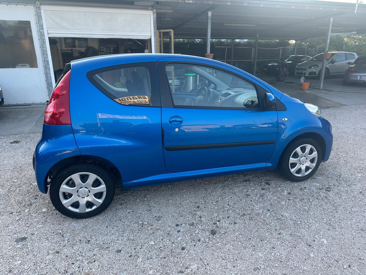 PEUGEOT 107 - 1000 CC BENZINA - KM 40000