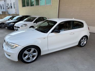 Bmw 116 116i cat 5 porte Eletta