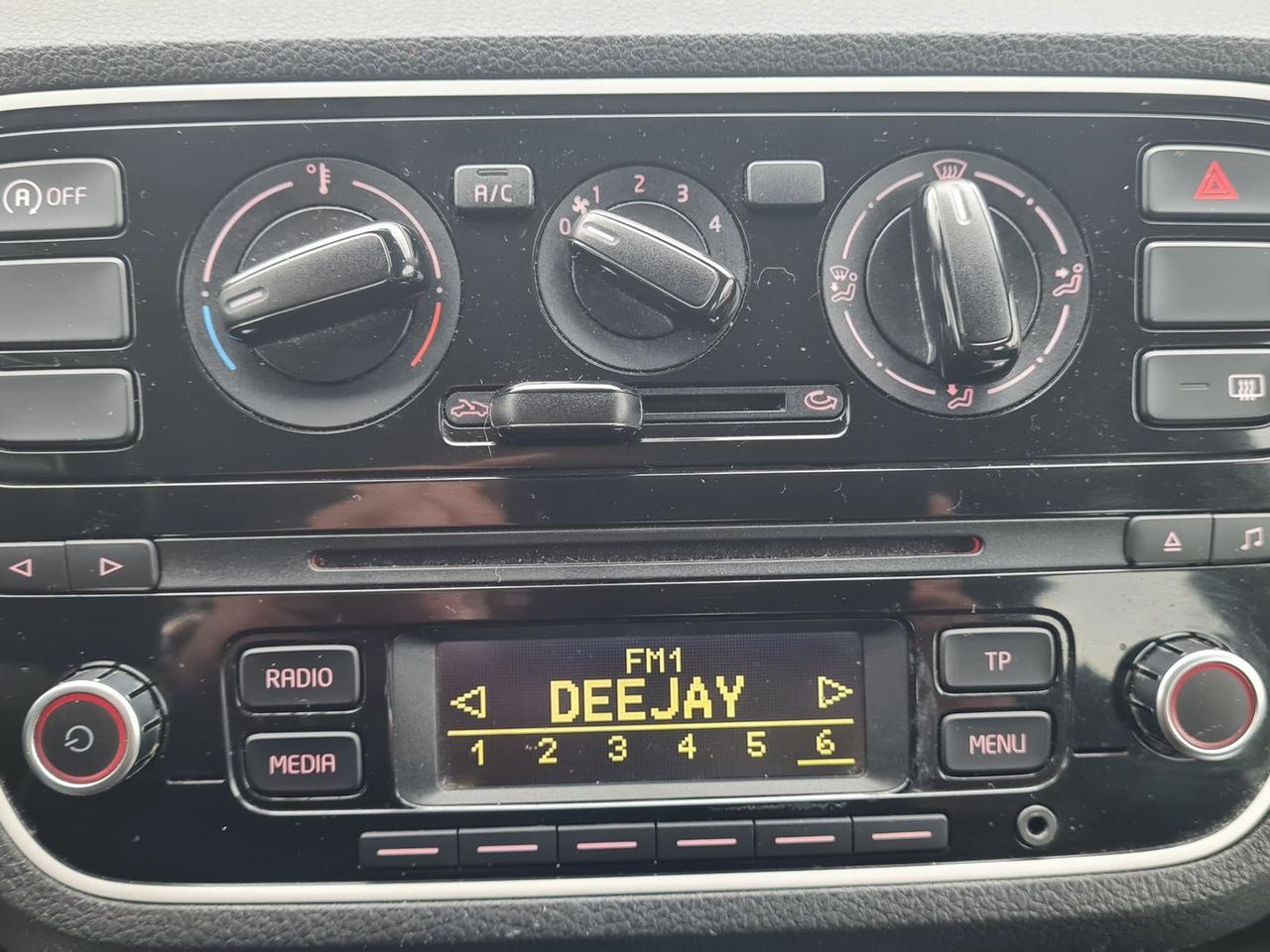 Volkswagen up! 1.0 eco Move up! #9928