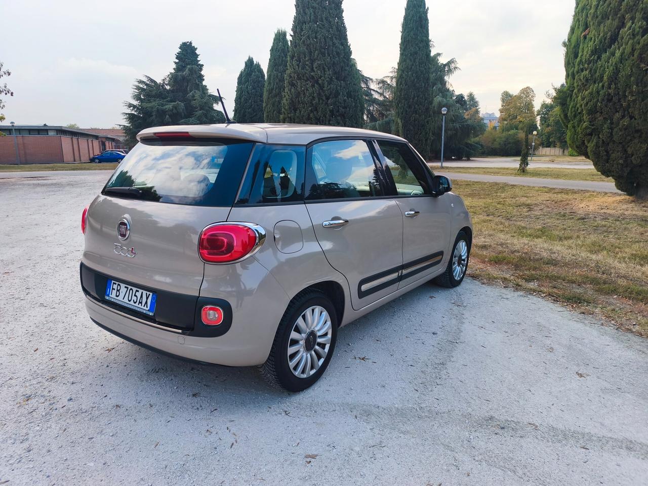 Fiat 500L 1.4 95 CV Lounge GPL