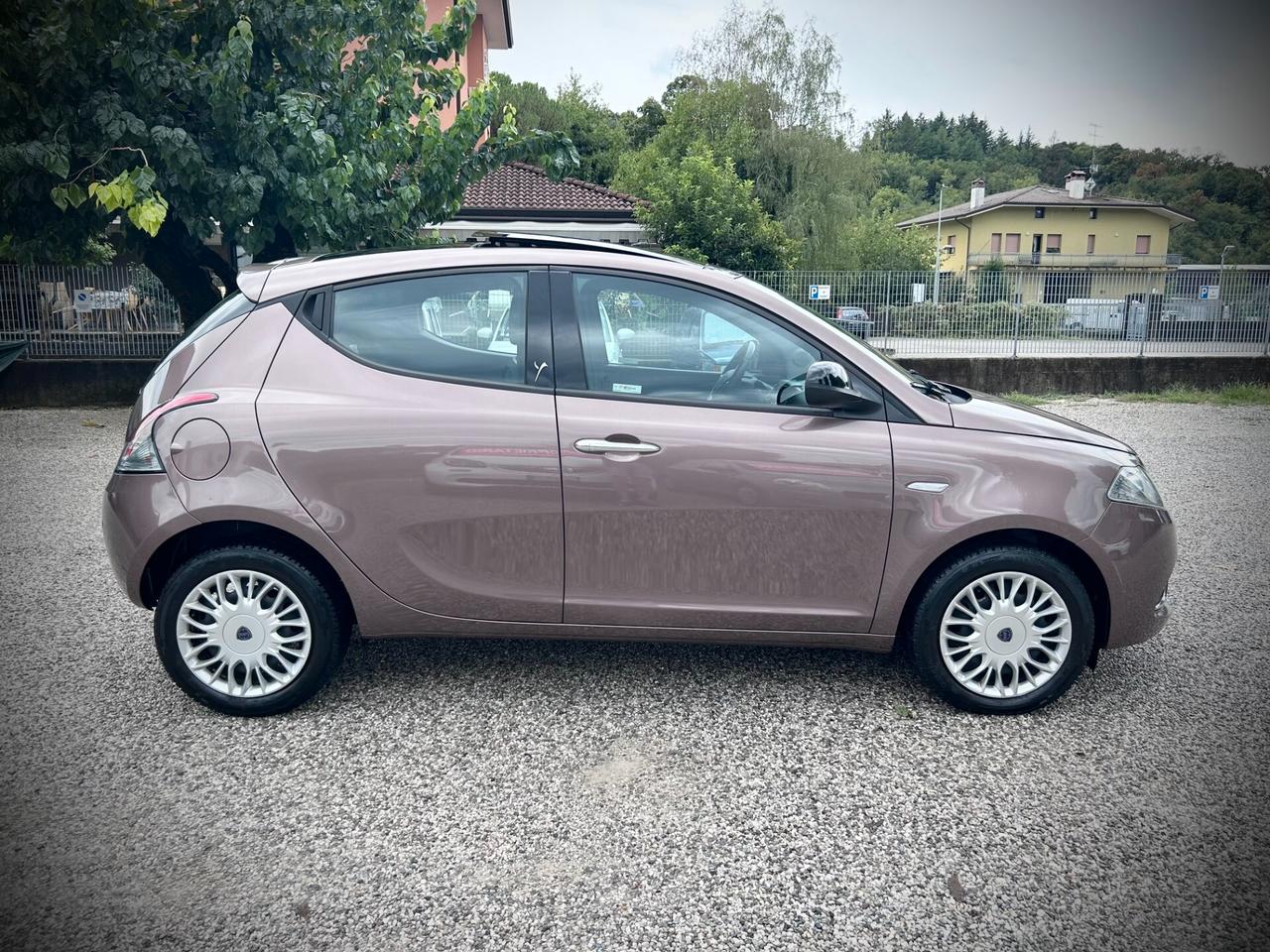 Lancia Ypsilon 1.3 MJT- TETTO APRIBILE-UNIPROPRIETARIO
