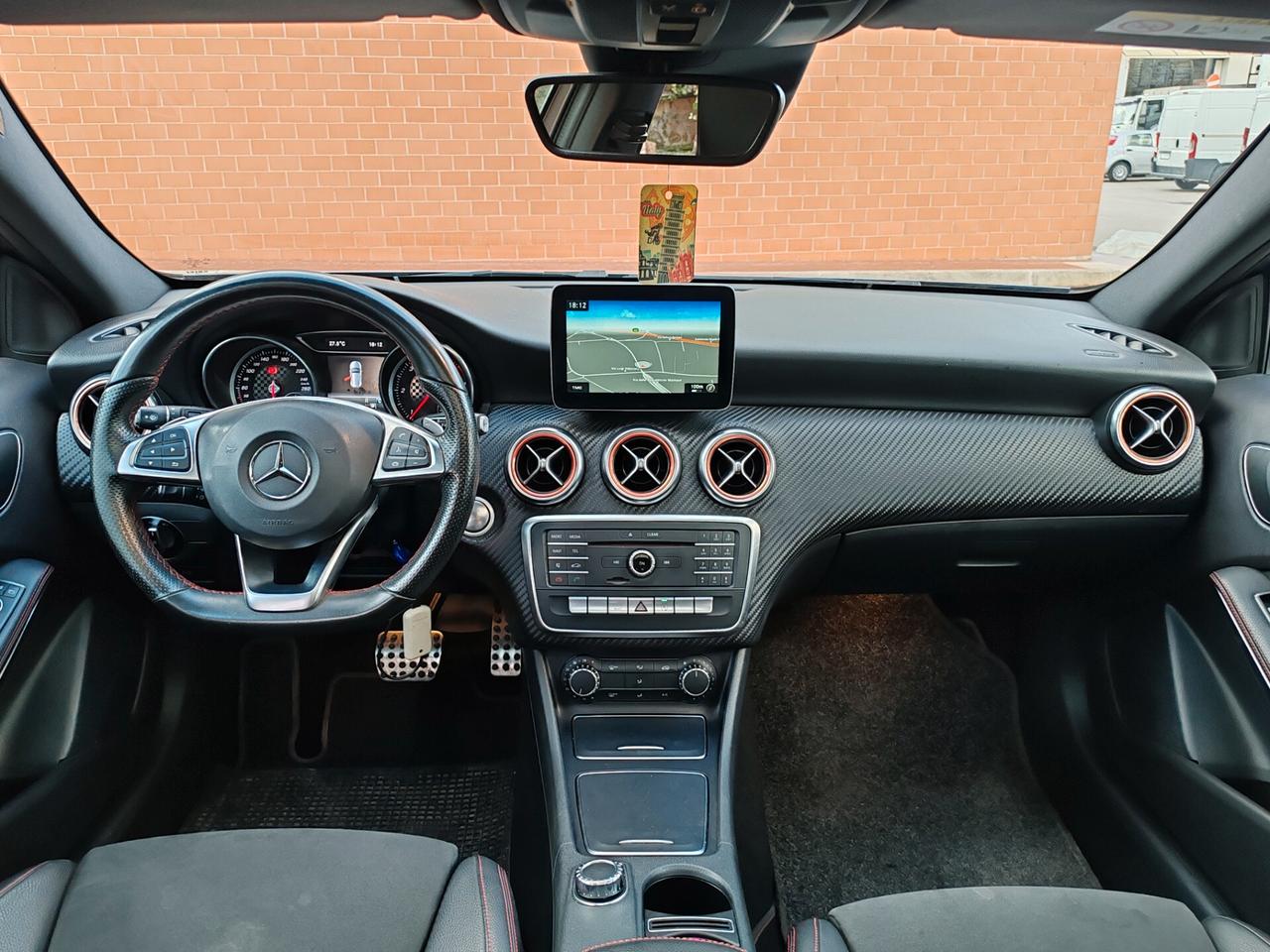 Mercedes-benz A 180 A 180 d Automatic Premium