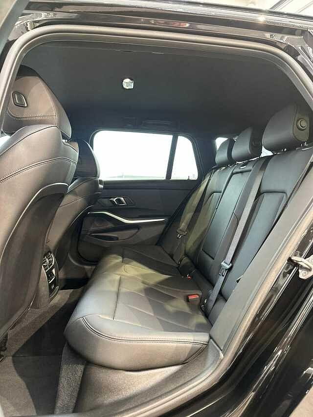 BMW Serie 3 318d 48V Touring Msport Pro