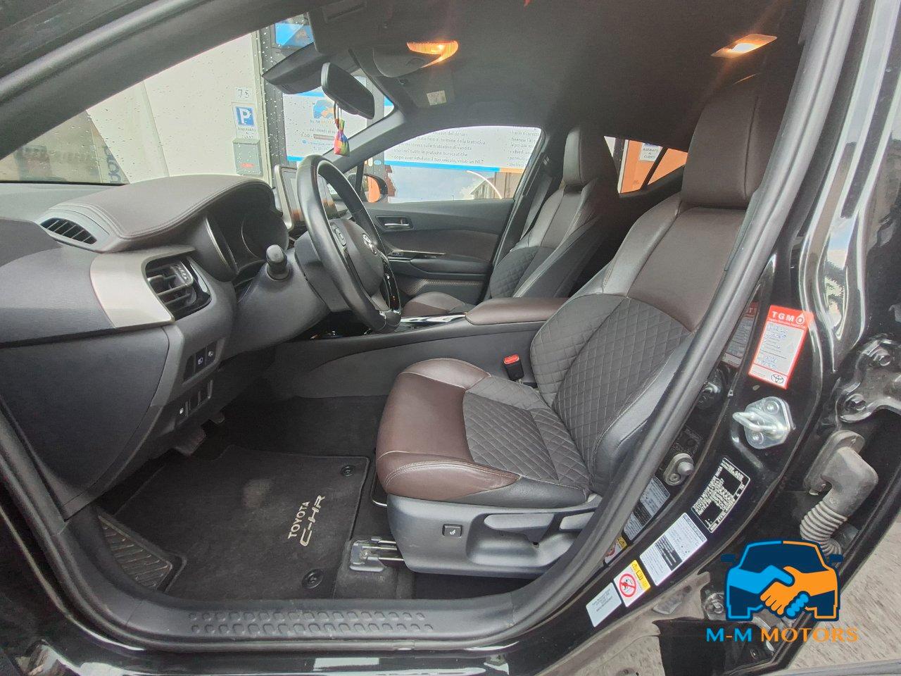 Toyota C-HR 5 Porte C-HR 1.8h Lounge 2wd e-cvt unico proprietario