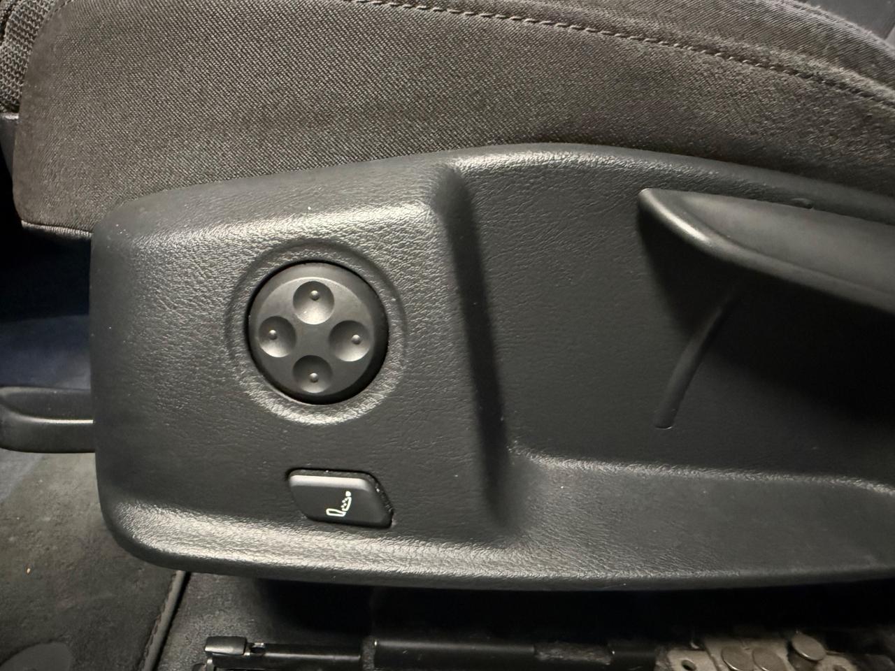 Audi A4 40 2.0TDI mhev quattro S tronic Business advanded