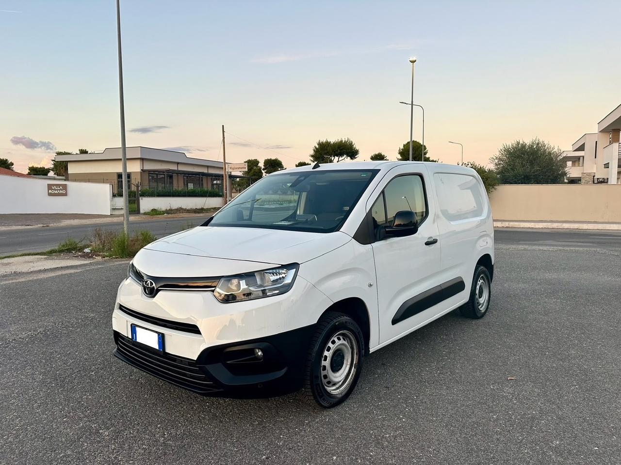 Toyota Proace City Verso 1.5D 100 CV S&S Short D Lounge