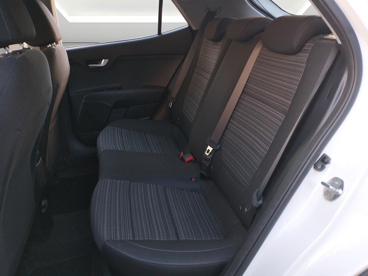 Kia Stonic 1.4 MPI 100 CV Style