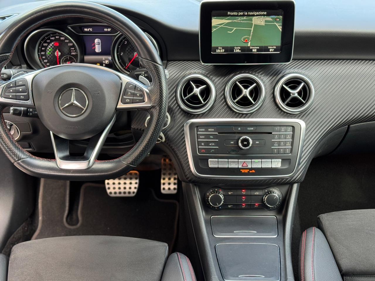 Mercedes-benz A 180 Automatico AMG LINE !