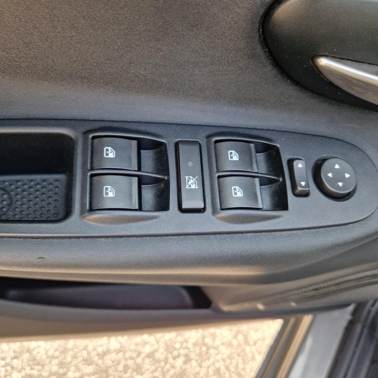 Lancia Ypsilon GPL Ecochic Gold