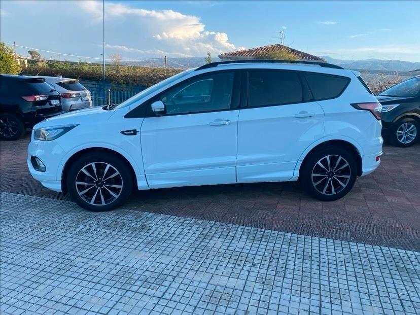 Ford Kuga 1.5 TDCI 120 CV S&S 2WD ST-Line