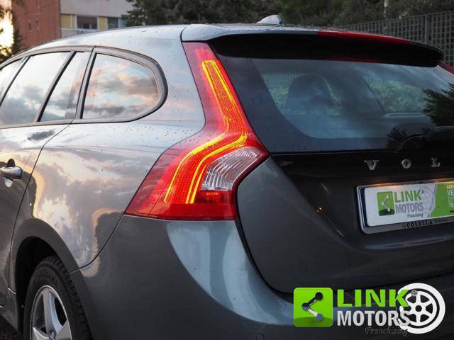 VOLVO V60 D2 Geartronic Kinetic