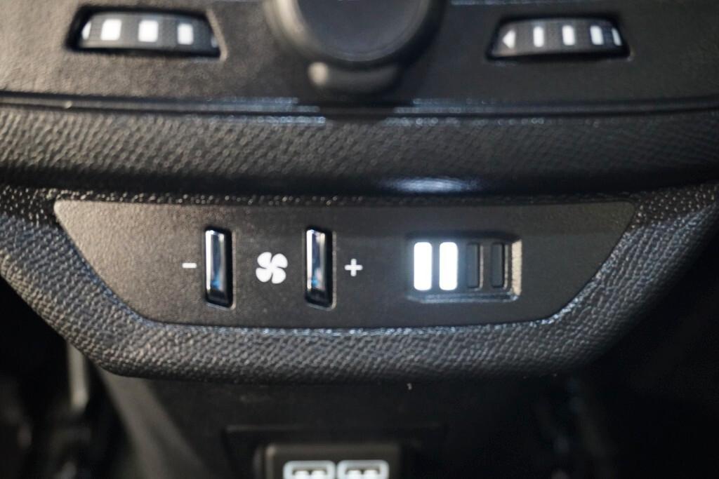 PEUGEOT 5008 1.5 BLUEHDI 131CV EAT8 SeS 7POSTI GT ( FARI LED - I-COCKPIT - ADAPTIVE CRUISE - NAVI - MIRROR - PDC - TELECAMERA POST. - CERCHI 18 )