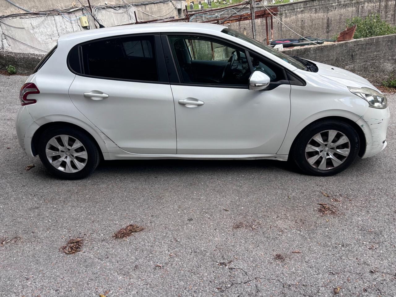 Peugeot 208 1.2 VTi 82 CV 5 porte Access