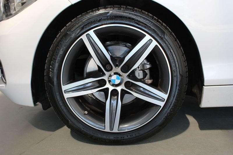 BMW Serie 1 (F20) 118D 5P. SPORT