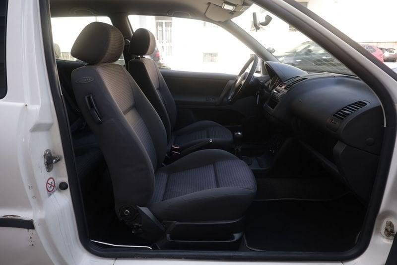 Volkswagen Polo Volkswagen Polo 1.9 47KW ANNO 2000