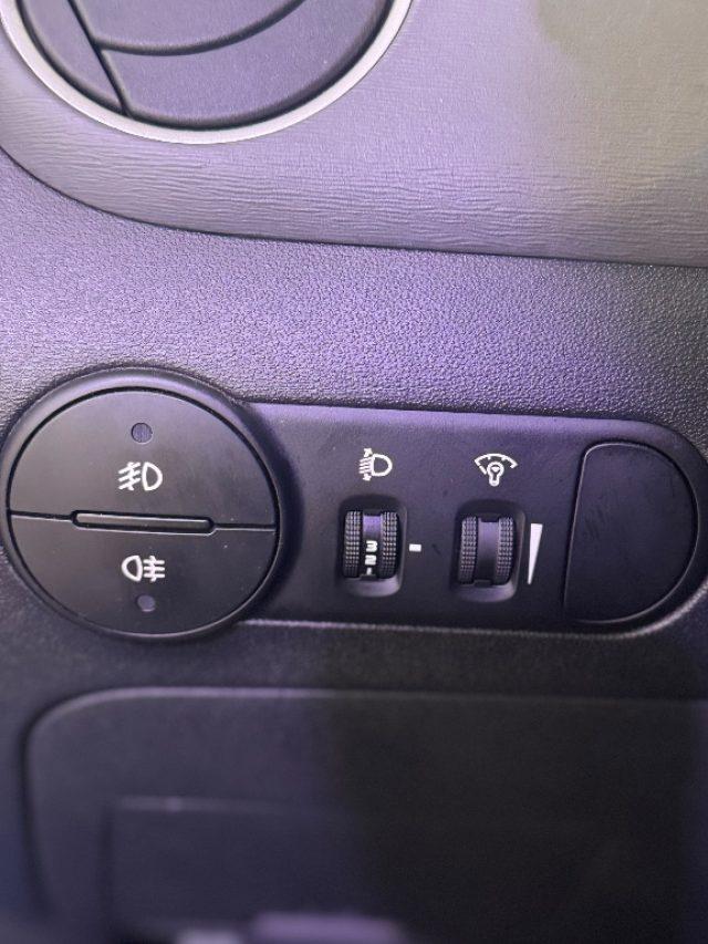 HYUNDAI i10 1.1 12V Active