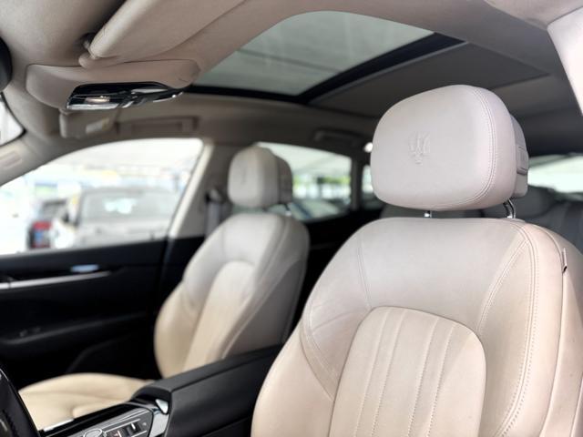 MASERATI Levante V6 Diesel 250cv AWD Granlusso (Tetto/APP/Retro)