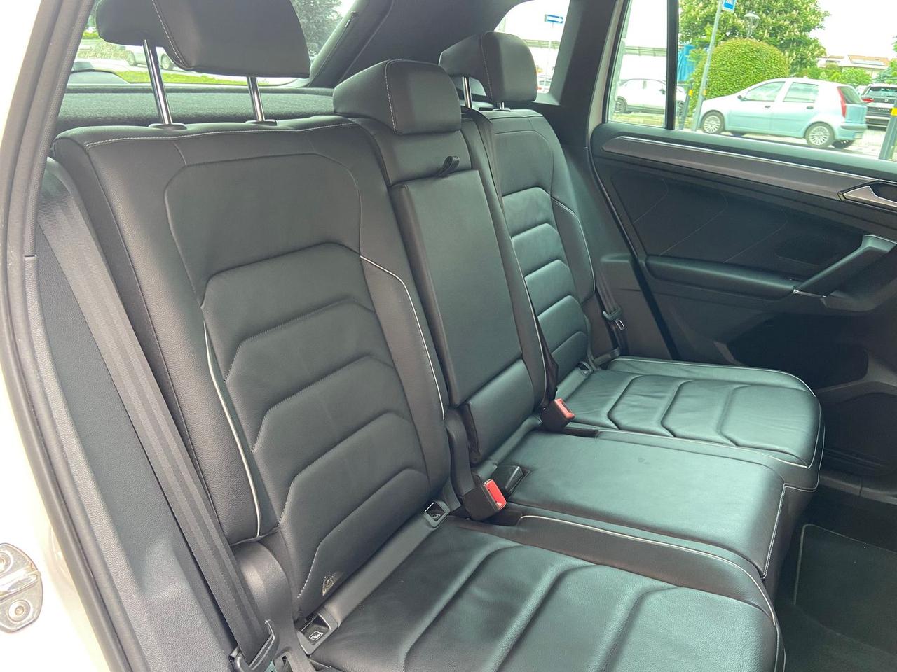 Volkswagen Tiguan VW Tiguan 2.0 TDI R Line