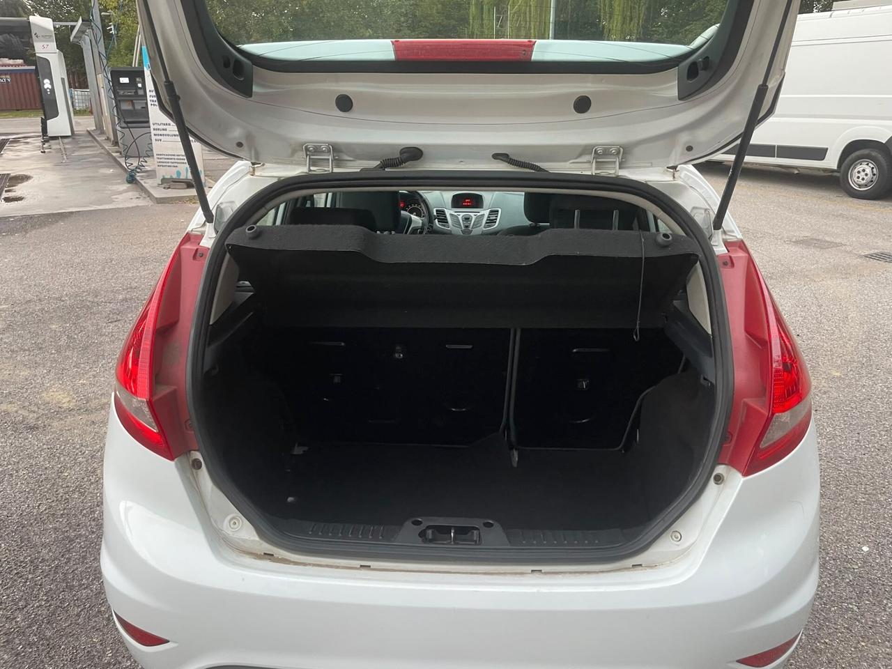 Ford Fiesta 1.4 TDCi 5p. Titanium