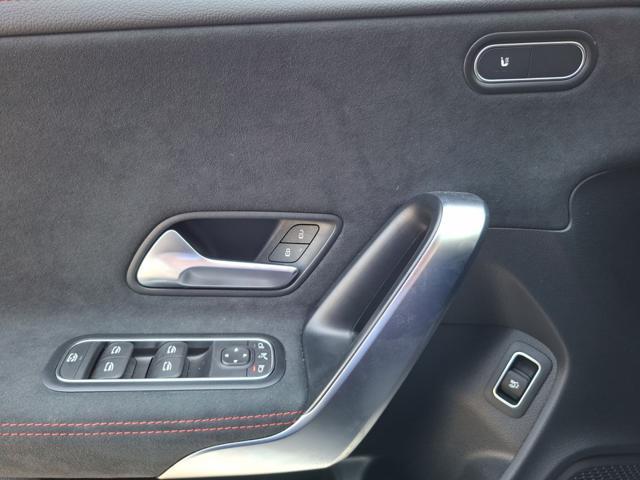 MERCEDES-BENZ CLA 200 d Automatic Shooting Brake AMG Line Premium