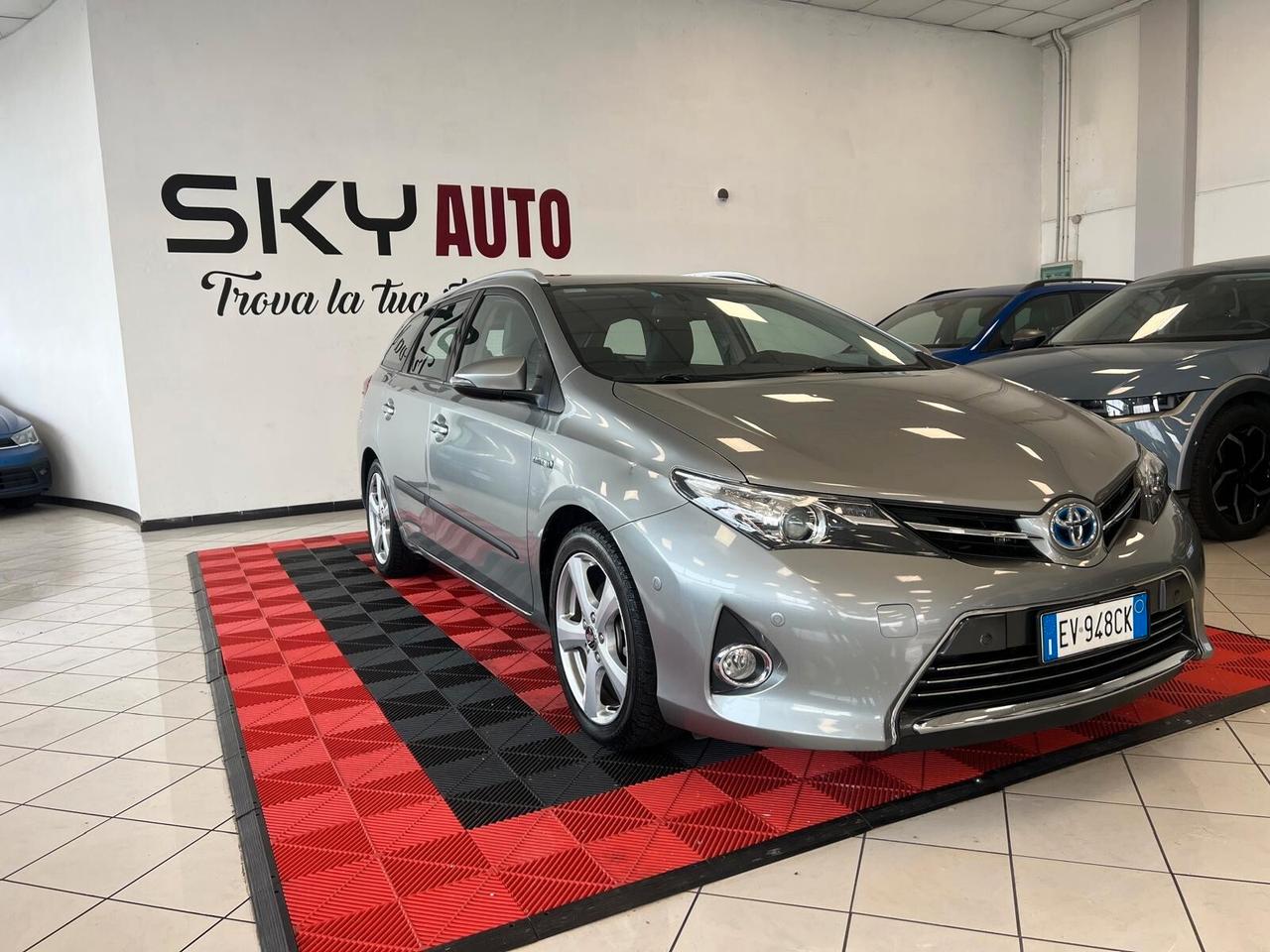Toyota Auris Touring Sports 1.8 Hybrid Lounge