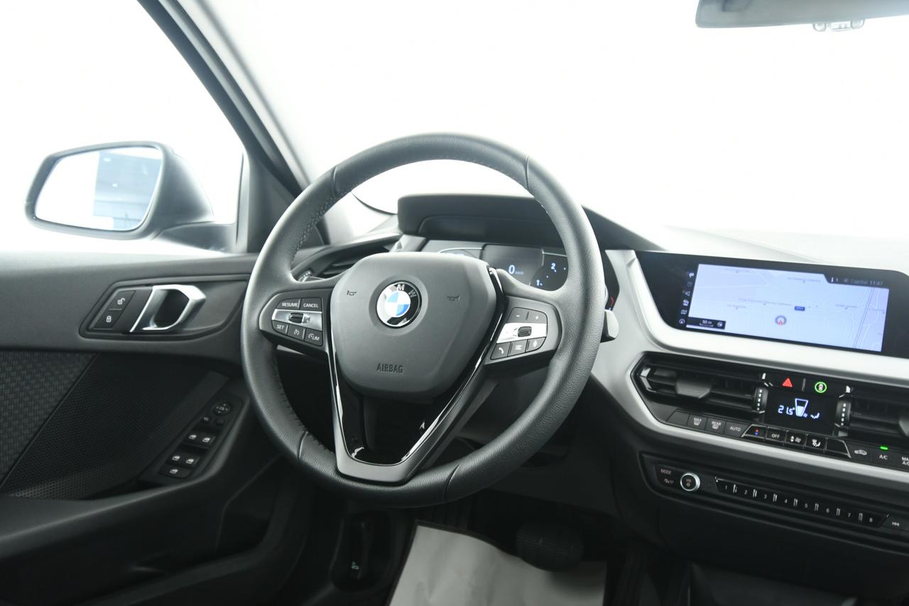 BMW 116d Business Advantage auto APPLE CARPLAY+NEOPATENTATI