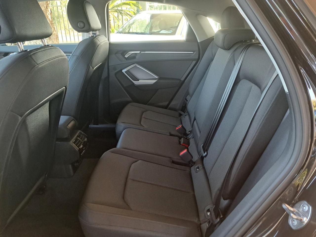 Audi Q3 SPB 35 TDI quattro S tronic Business Plus