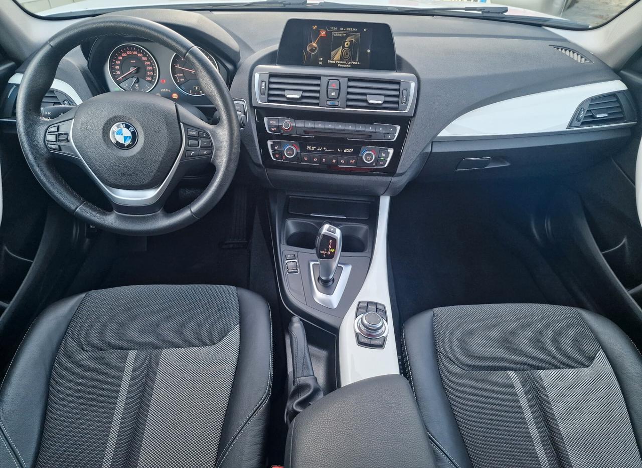 Bmw 118 118i auto 5p. Urban 136cv