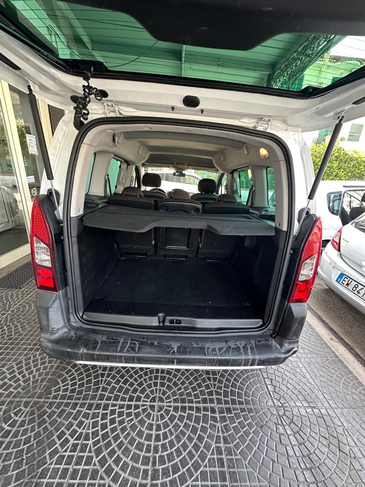 Peugeot Partner Tepee 1.6 HDi 92CV Outdoor