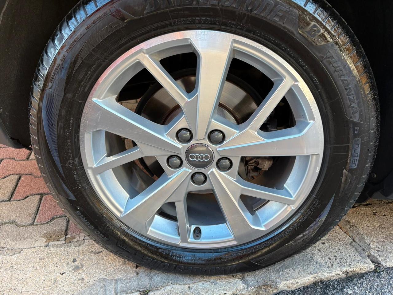 Audi Q3 35 TDI S tronic Business