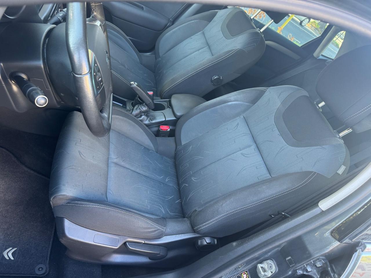 Citroen C4 1.6 benzina neopaten garanzia 12 mesi