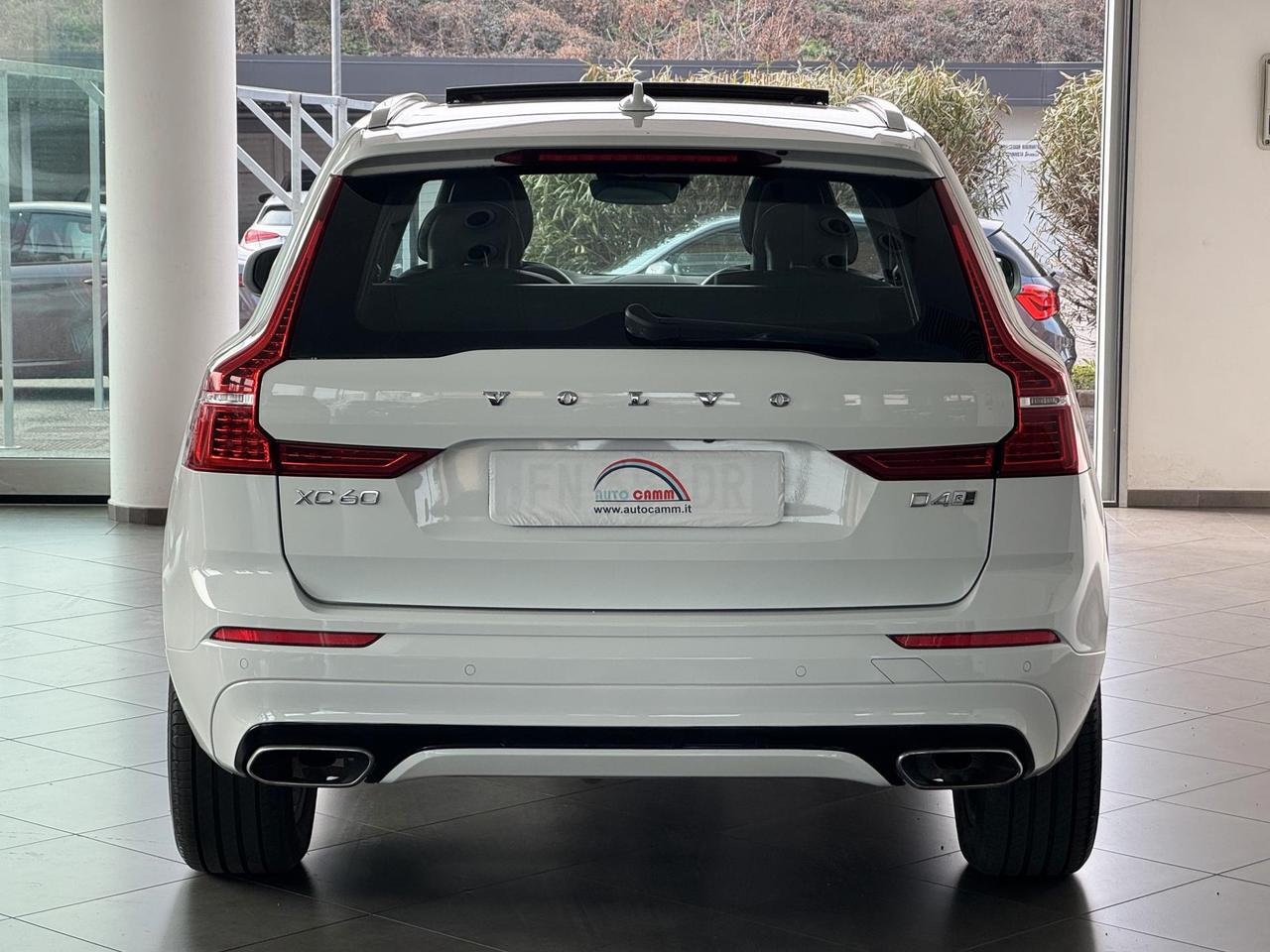 Volvo XC60 2.0 d4 190cv R-design awd Aut. Tetto Apribile