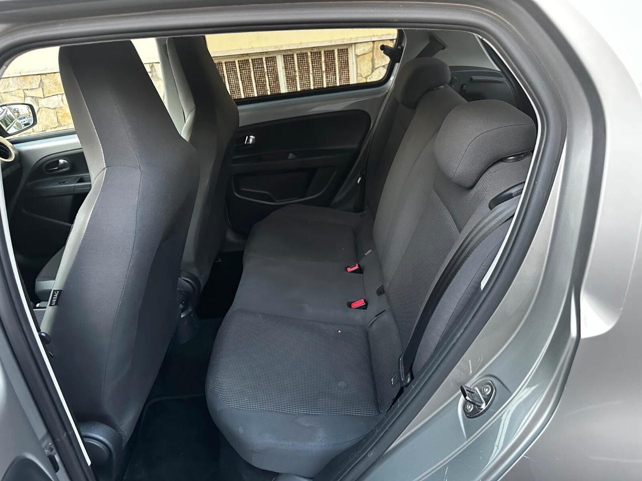 Volkswagen up! 1.0 Benz/ Metano