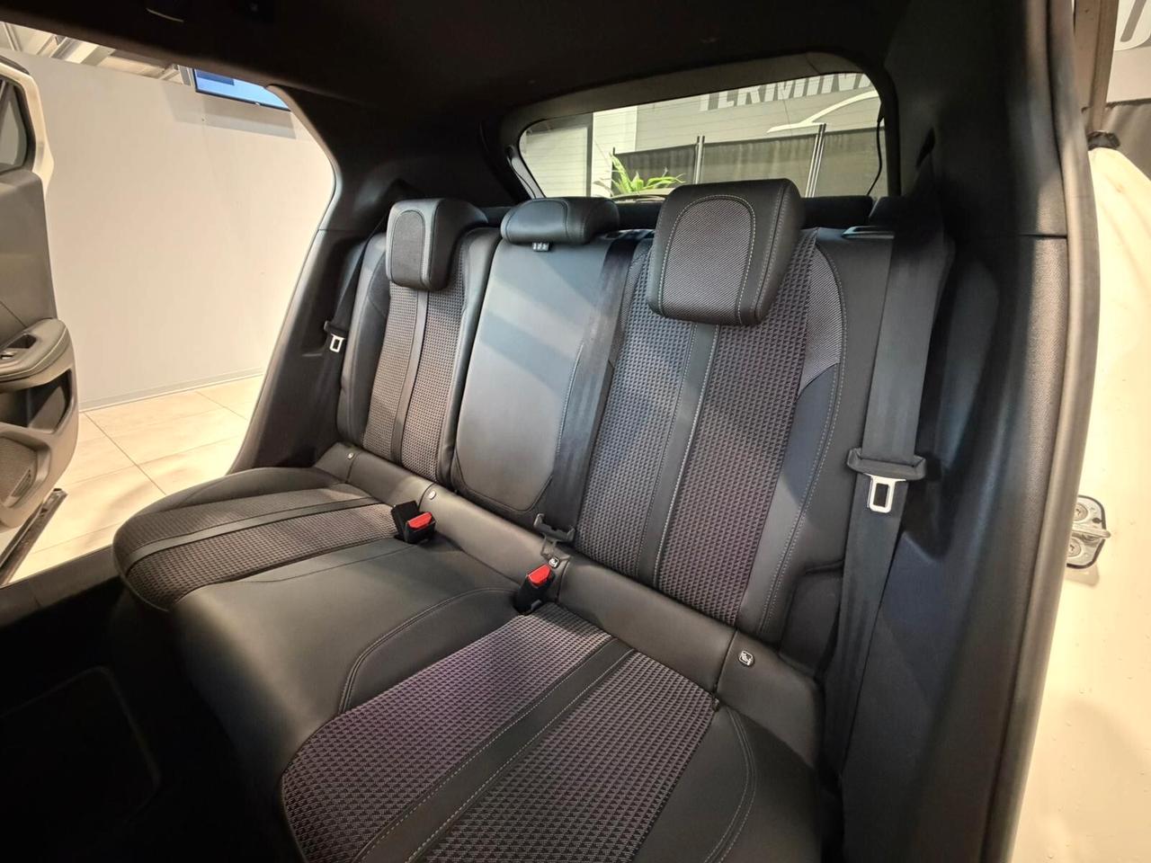 Peugeot 2008 BlueHDi 130 S&S EAT8 GT