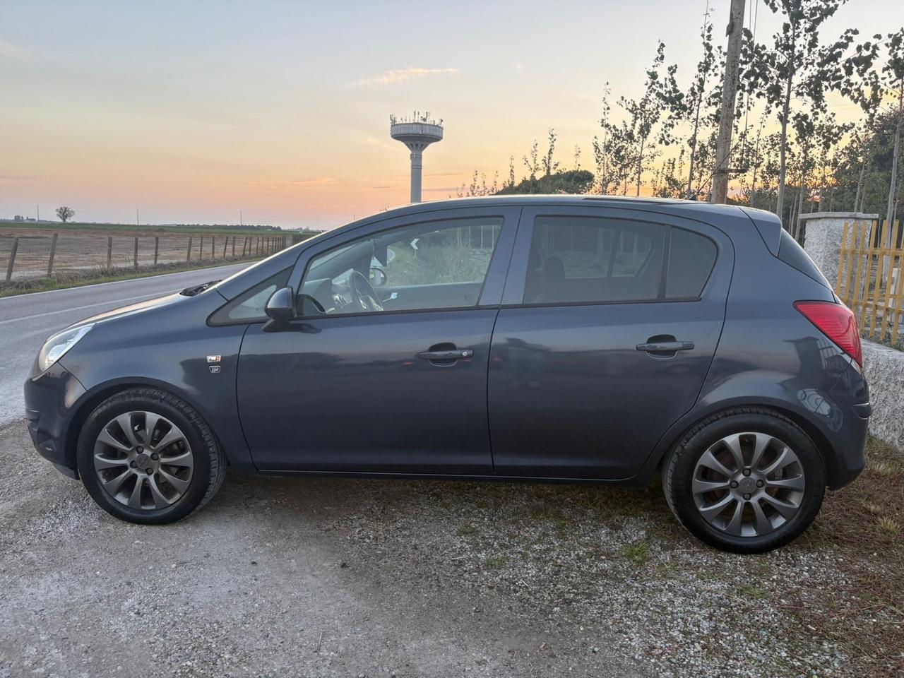 Opel Corsa 1.2 5 porte Edition