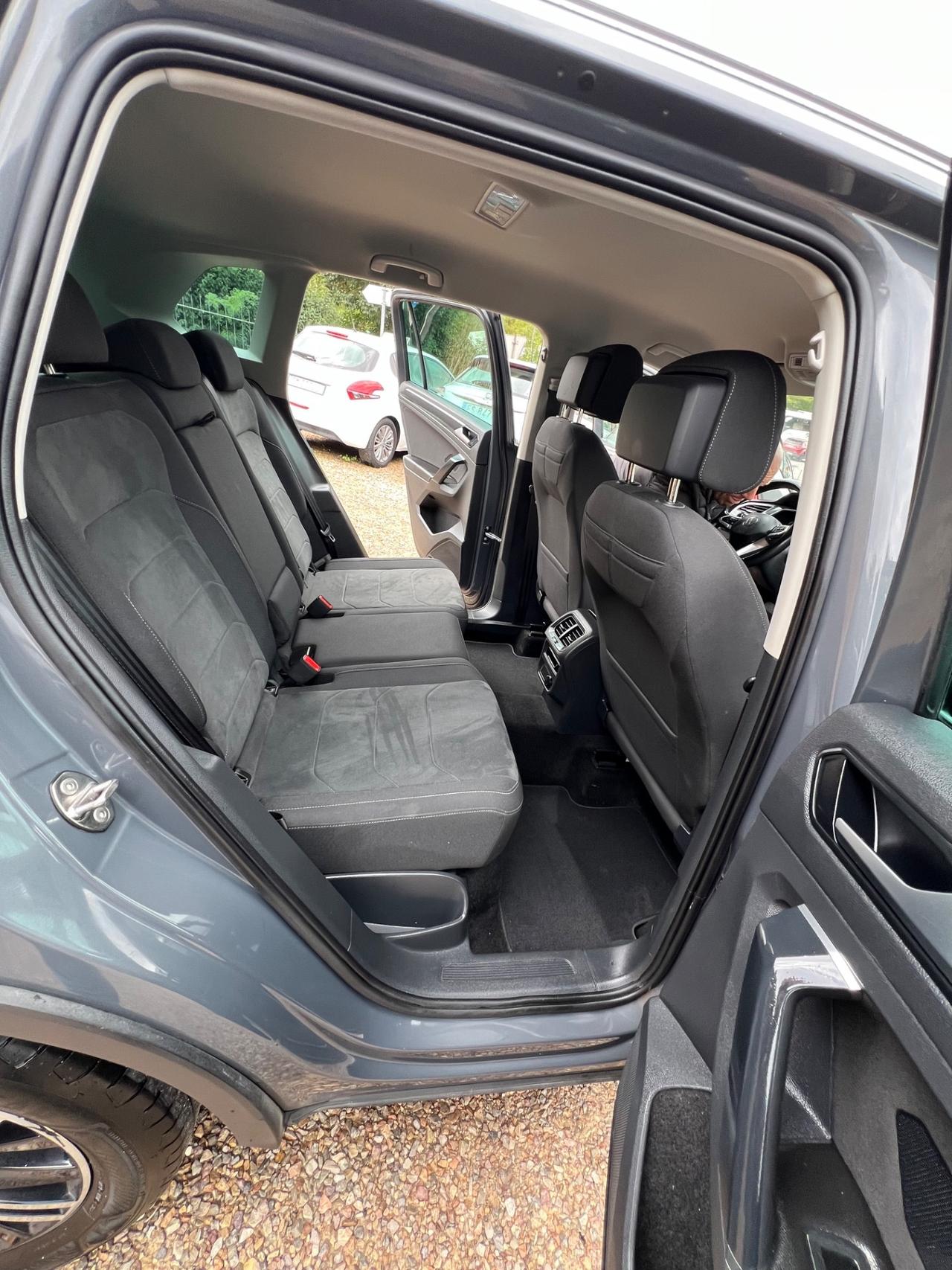 Volkswagen Tiguan 2.0 TDI 150 CV SCR DSG Elegance