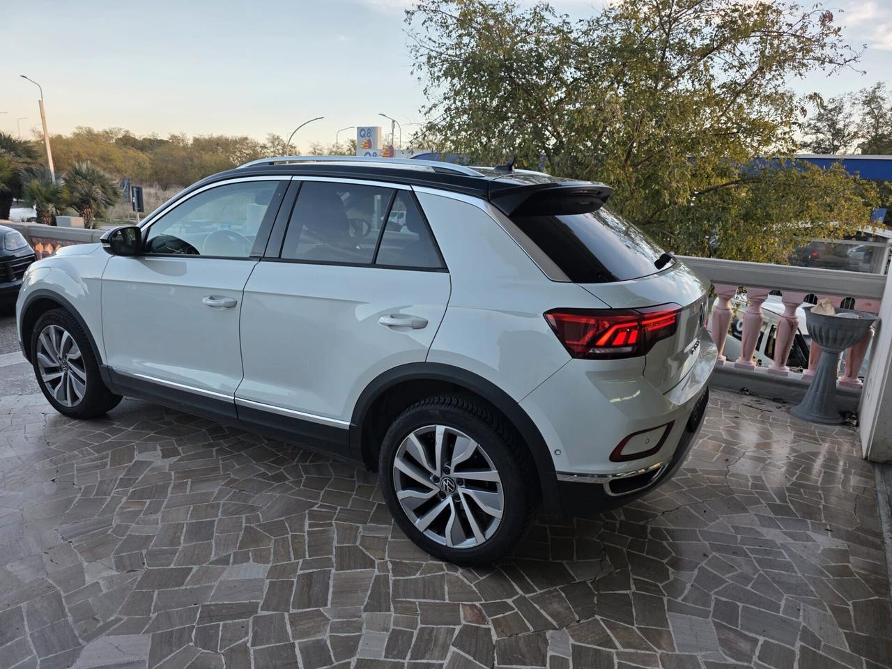 Volkswagen T-Roc LIFE 1.0 81KW#LED#PELLE#VIRTUAL#CARPLAY#CAM#CLIMA