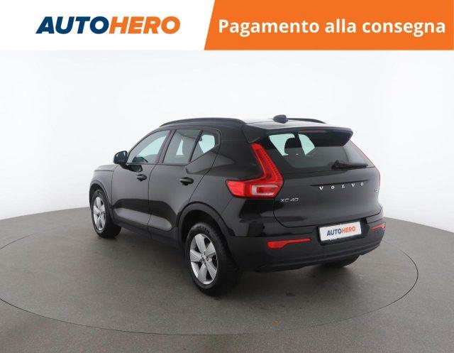 VOLVO XC40 T2 Geartronic Momentum Core