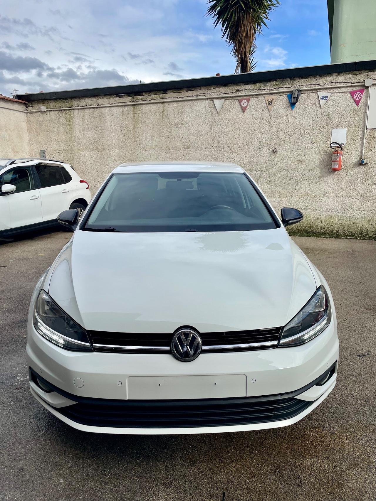 VOLKSWAGEN GOLF 7.5 1.6 TDI 90 CV SPORT DAL NORD ITALIA ADATTA PER NEOPATENTATI