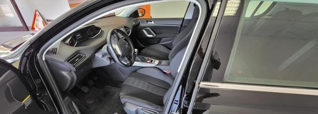 PEUGEOT 308 BlueHDi 120 S&S Allure