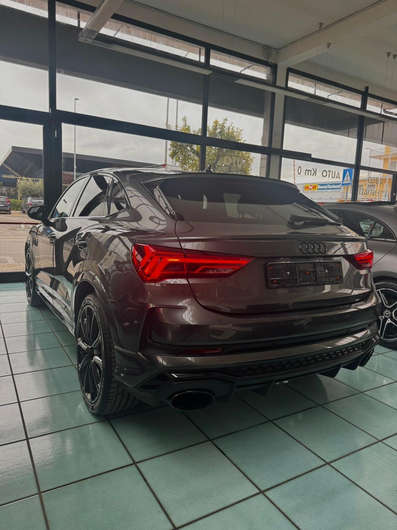 Audi Q3 RS SPB quattro S tronic Sline