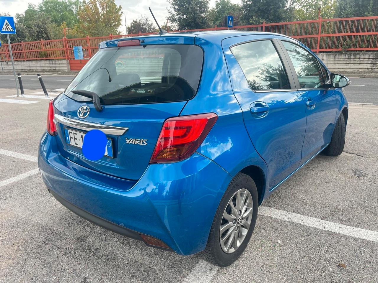 Toyota Yaris 1.0 5 porte "Lounge - navi"COME NUOVA"