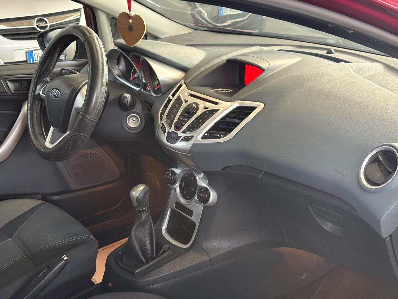 Ford Fiesta 1.2 5 porte Bz.- GPL Titanium