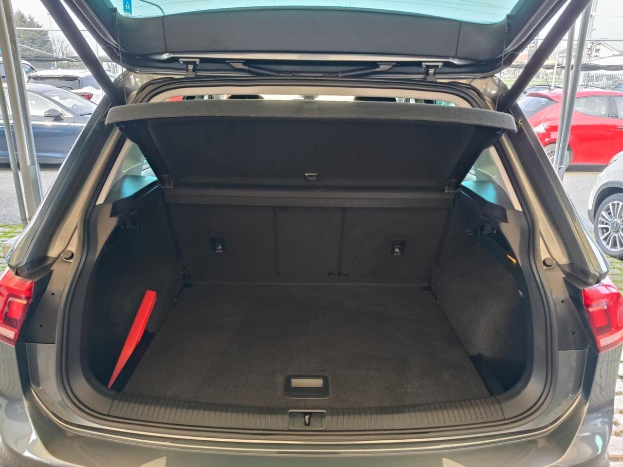 Volkswagen Tiguan 2.0 TDI SCR DSG 4MOTION Advanced BMT