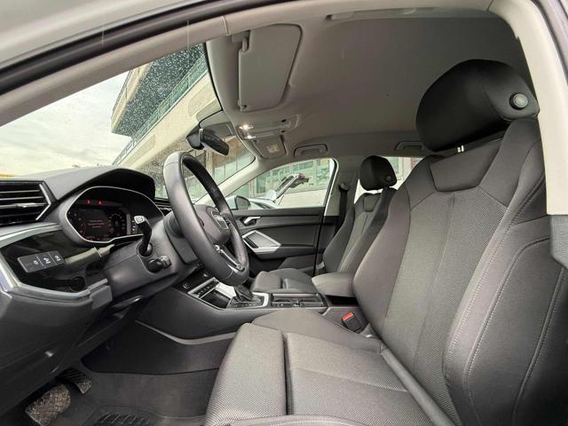 AUDI Q3 35 TFSI S line edition