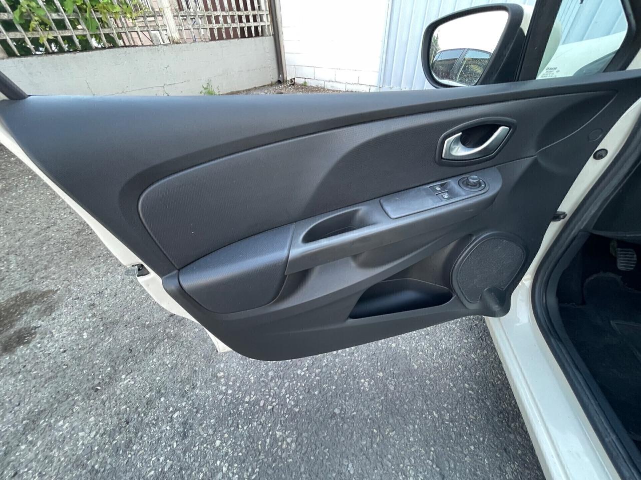 Renault Clio 1.2 75CV GPL 5 porte Wave