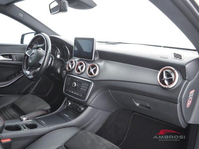 MERCEDES-BENZ CLA 200 d 4Matic Automatic Premium Dark Night