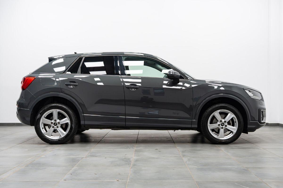 Audi Q2 30 TFSI Business
