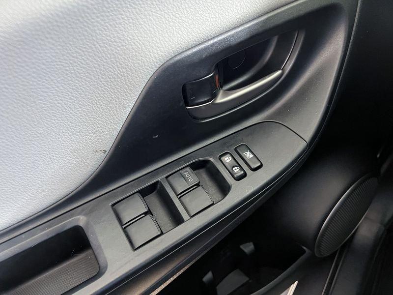 Toyota Yaris Yaris 5p 1.4 d-4d Active my16